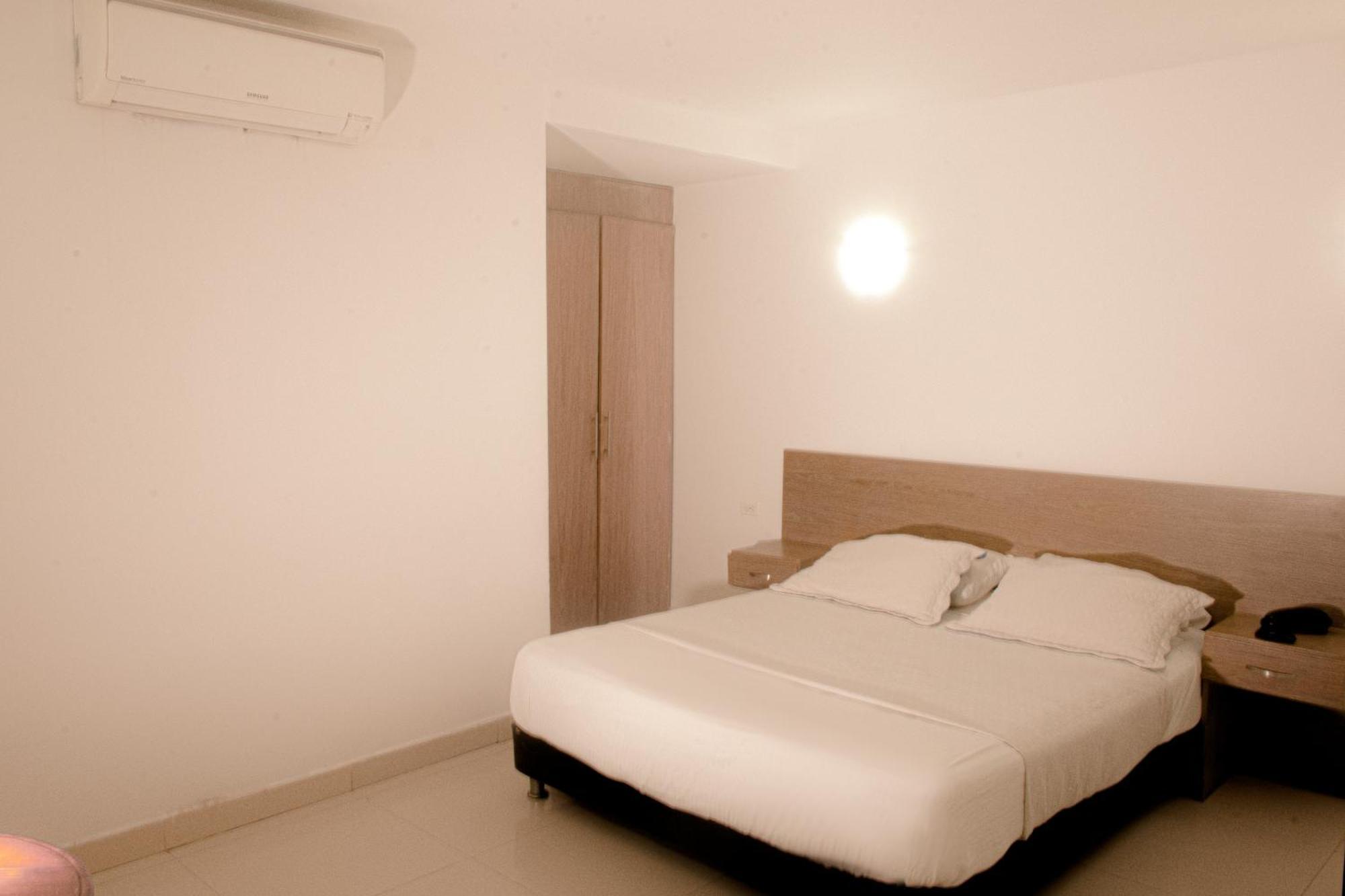בארנקווילה Hotel Yivinaca מראה חיצוני תמונה